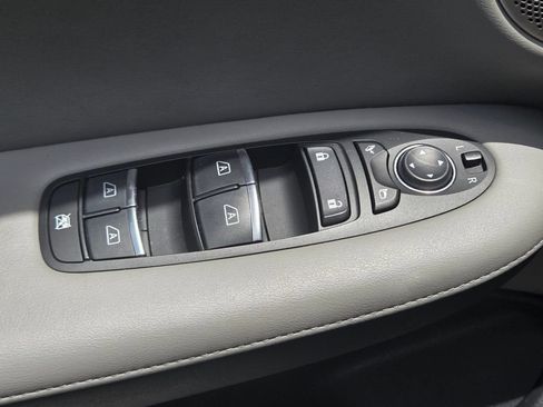 Used 2023 INFINITI QX50 Sensory FWD image 29