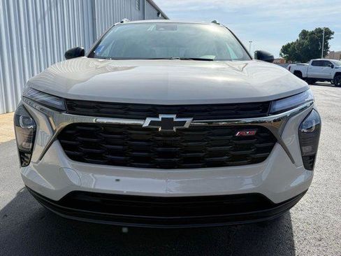 New 2026 Chevrolet Trax RS w/ Sunroof Package FWD image 14