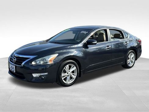 Used 2015 Nissan Altima 2.5 SL w/ Technology Package FWD image 25