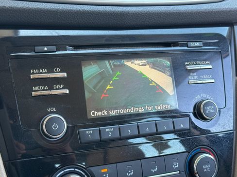 Used 2014 Nissan Rogue S AWD/4WD image 18
