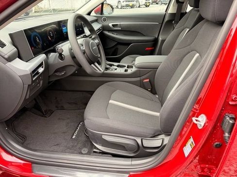 Certified 2026 Hyundai Sonata SE FWD image 6