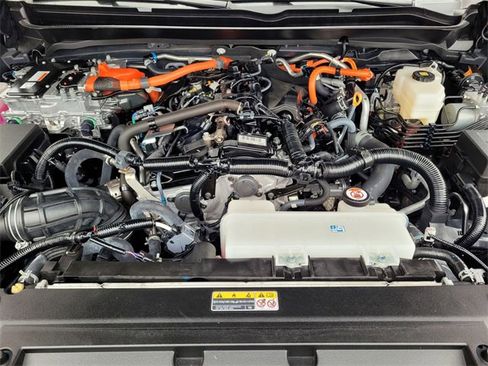 Used 2024 Toyota Tacoma Trailhunter image 34