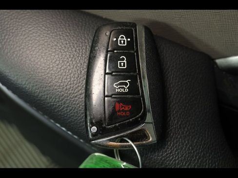 Used 2017 Hyundai Santa Fe Sport image 8