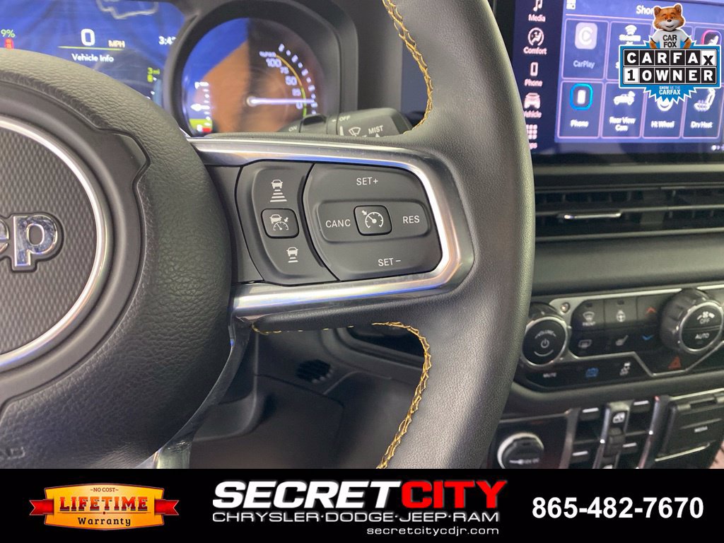 Used 2024 Jeep Wrangler Unlimited Sahara AWD/4WD image 15