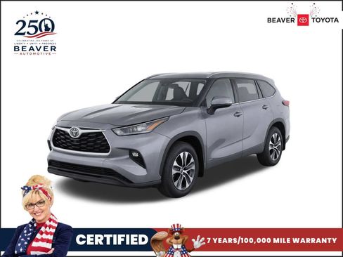 Used 2025 Toyota Highlander XLE AWD/4WD image 1