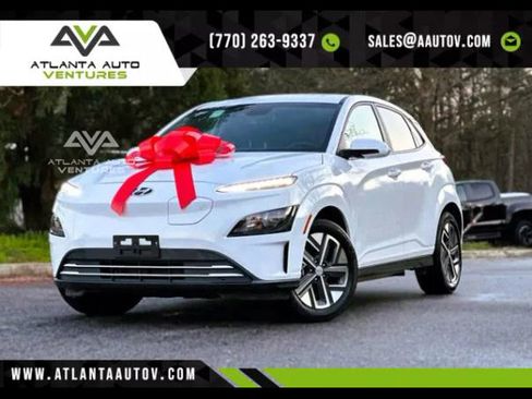 Used 2023 Hyundai Kona SEL image 1