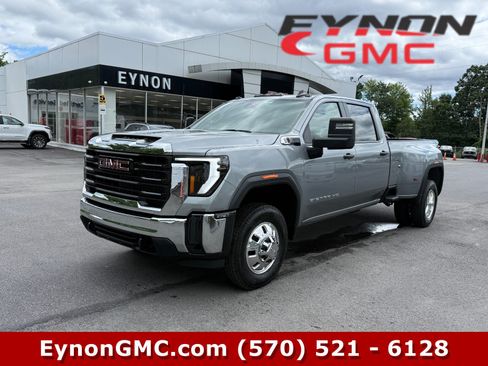 New 2026 GMC Sierra 3500 Pro AWD/4WD image 1