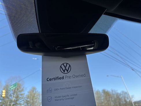 Certified 2025 Volkswagen Atlas Cross Sport SEL R-Line image 36