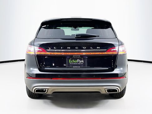 Used 2023 Lincoln Nautilus FWD w/ Premium Package image 7