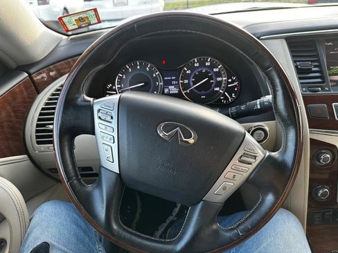 Used 2018 INFINITI QX80 4WD w/ Driver Assistance Package image 11