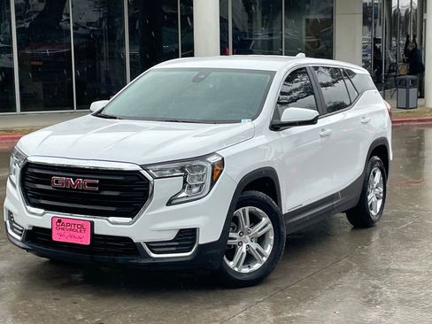 Used 2024 GMC Terrain SLE image 9