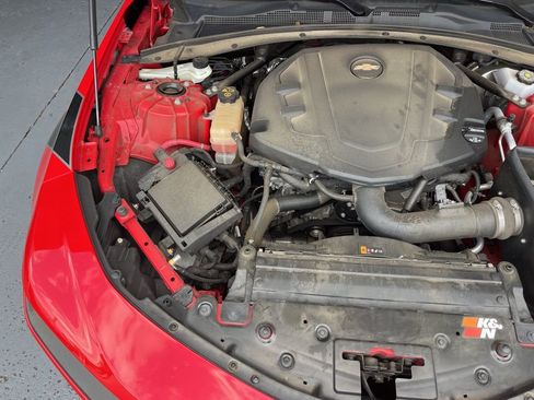 Used 2022 Chevrolet Camaro LT w/ RS Package image 15