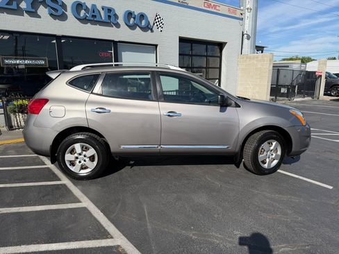 Used 2014 Nissan Rogue S w/ Convenience Package FWD image 8
