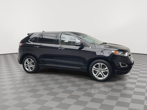 Used 2017 Ford Edge Titanium w/ Equipment Group 301A AWD/4WD image 43