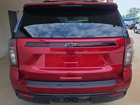 Used 2023 Chevrolet Tahoe Z71 w/ Luxury Package AWD/4WD image 4
