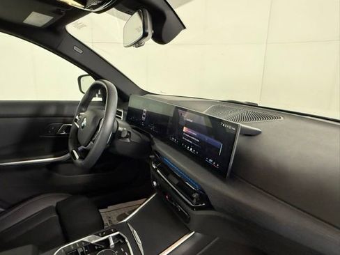 Used 2025 BMW 330i xDrive Sedan w/ Convenience Package image 31