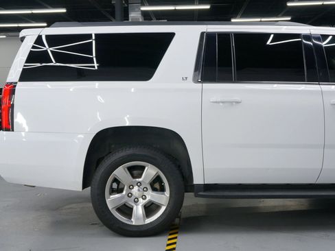 Used 2020 Chevrolet Suburban LT w/ Max Trailering Package image 28