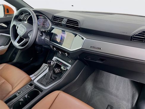 Used 2023 Audi Q3 2.0T Premium w/ Convenience Package image 27