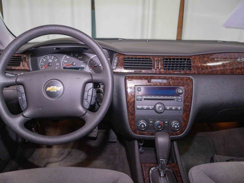 Used 2016 Chevrolet Impala Limited LS image 17