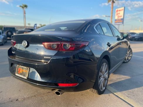 Used 2021 MAZDA MAZDA3 s image 10