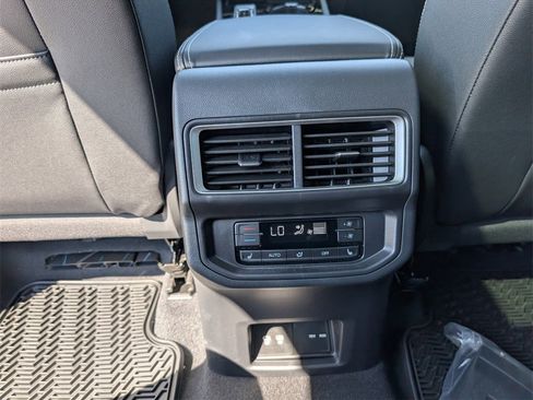 New 2025 Volkswagen Atlas SEL image 28