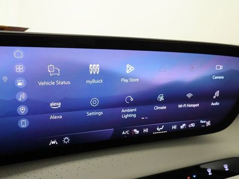 Used 2025 Buick Enclave Avenir image 15