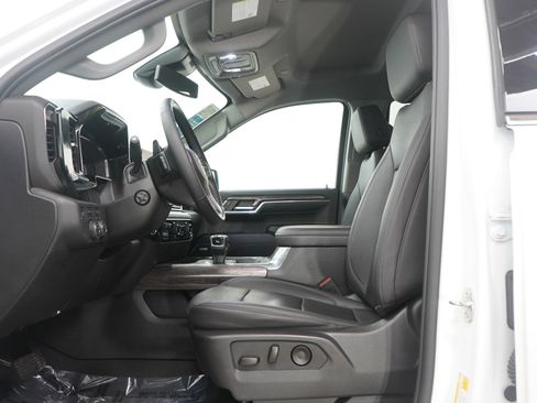 Used 2024 Chevrolet Silverado 1500 LTZ w/ Z71 Off-Road Package image 23