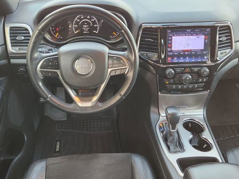 Used 2021 Jeep Grand Cherokee Laredo X RWD image 26