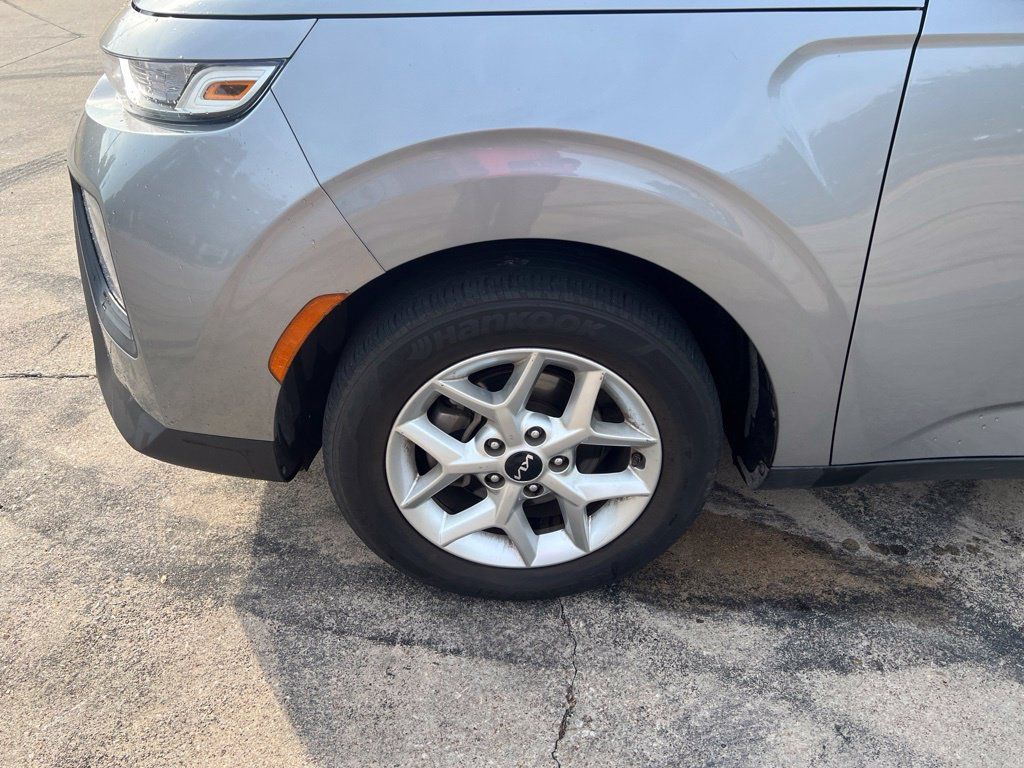 Used 2022 Kia Soul LX w/ Technology Package FWD image 21