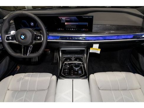 New 2026 BMW 760i xDrive w/ Executive Package image 82