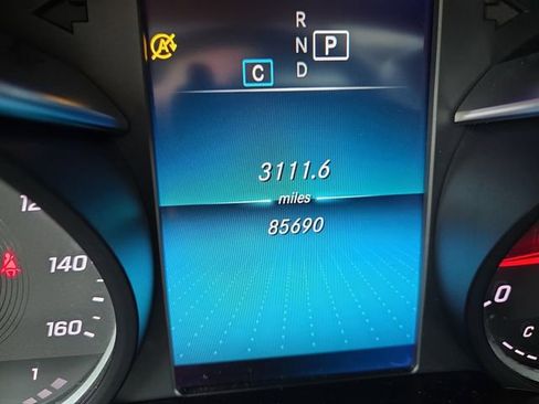 Used 2020 Mercedes-Benz GLC 300 GLC 300 image 6