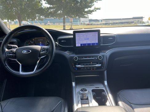 Used 2020 Ford Explorer Limited image 27