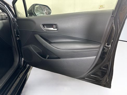 Used 2020 Toyota Corolla SE FWD image 29