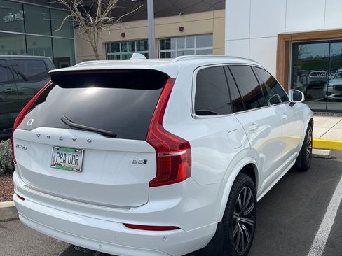 Used 2023 Volvo XC90 B5 Core w/ Protection Package Premier image 2