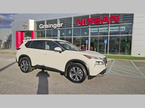 Used 2023 Nissan Rogue SV image 38