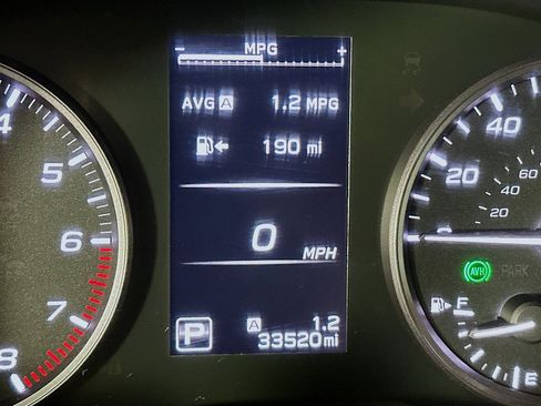 Used 2024 Subaru Ascent Premium w/ Convenience Package image 18