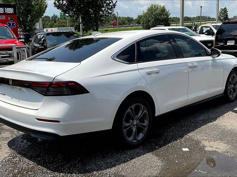 Used 2023 Honda Accord EX image 6