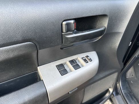 Used 2010 Toyota Tundra 2WD CrewMax image 18