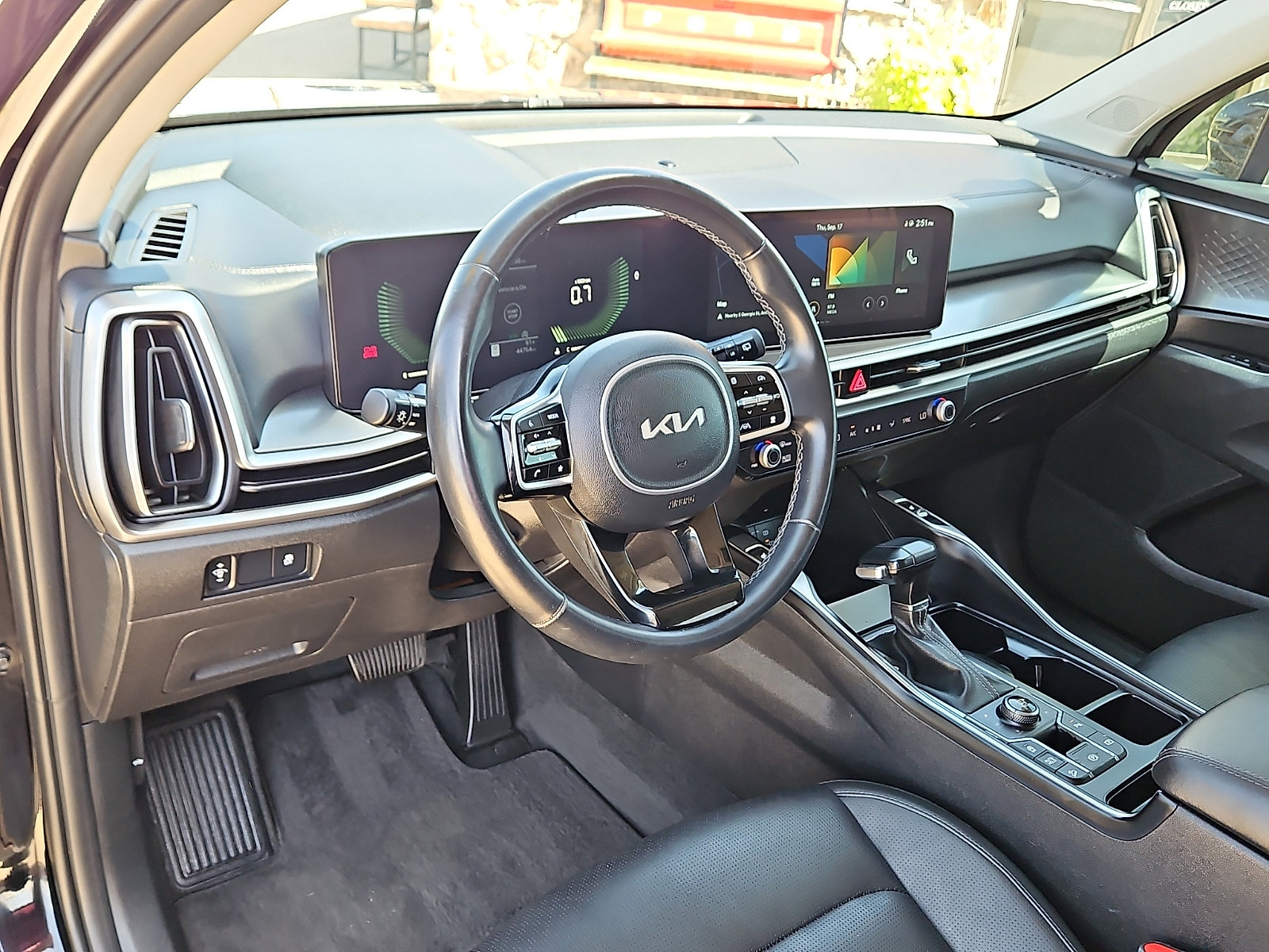 Used 2024 Kia Sorento S AWD/4WD image 12