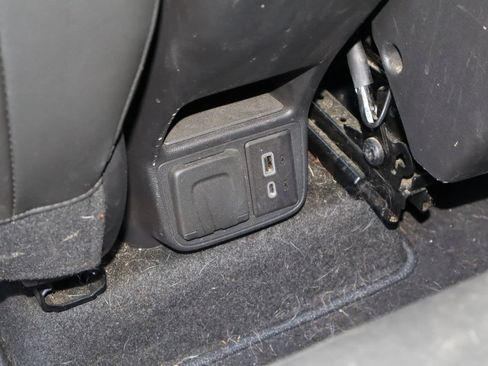 Used 2024 Buick Encore GX Avenir w/ Avenir Technology Package FWD image 15