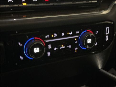 Used 2022 Chevrolet Silverado 1500 LT Trail Boss w/ Protection Package image 16