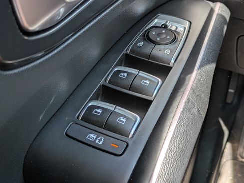 Used 2021 Kia Sorento S FWD image 20