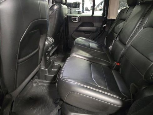 Used 2023 Jeep Wrangler Unlimited Sahara w/ Cold Weather Group AWD/4WD image 13