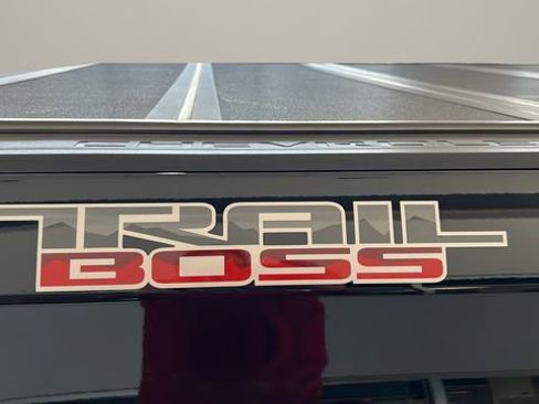 Used 2022 Chevrolet Silverado 1500 Custom Trail Boss AWD/4WD image 24