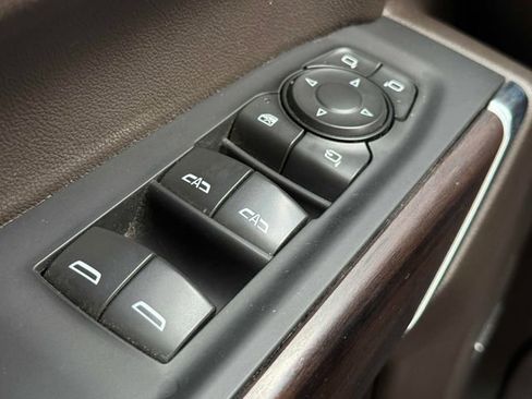 Used 2022 GMC Sierra 1500 SLT w/ SLT Premium Plus Package AWD/4WD image 15