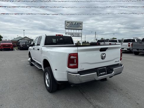 Used 2024 RAM 3500 Tradesman w/ Chrome Appearance Group AWD/4WD image 12