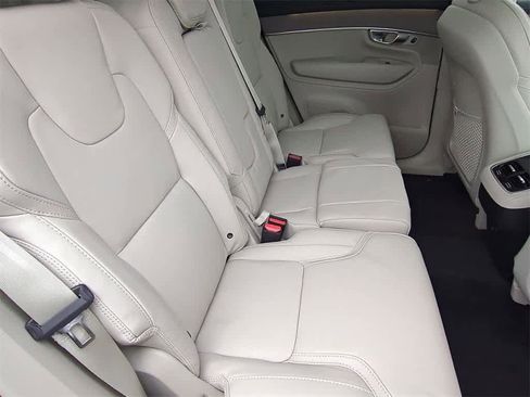 New 2026 Volvo XC90 B6 Ultra image 19