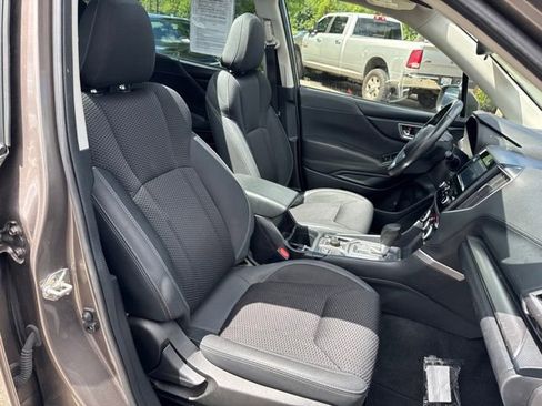 Used 2022 Subaru Forester Premium AWD/4WD image 10