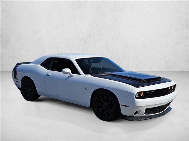 Used 2018 Dodge Challenger R/T Scat Pack w/ Leather Interior Group RWD image 3