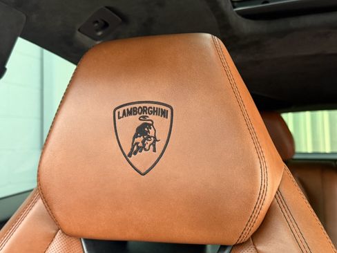 Used 2019 Lamborghini Urus AWD/4WD image 40